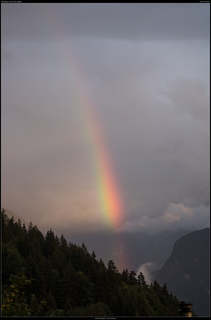 Regenbogen ber den Alpen
