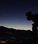 Venus und Mond über den Alpen