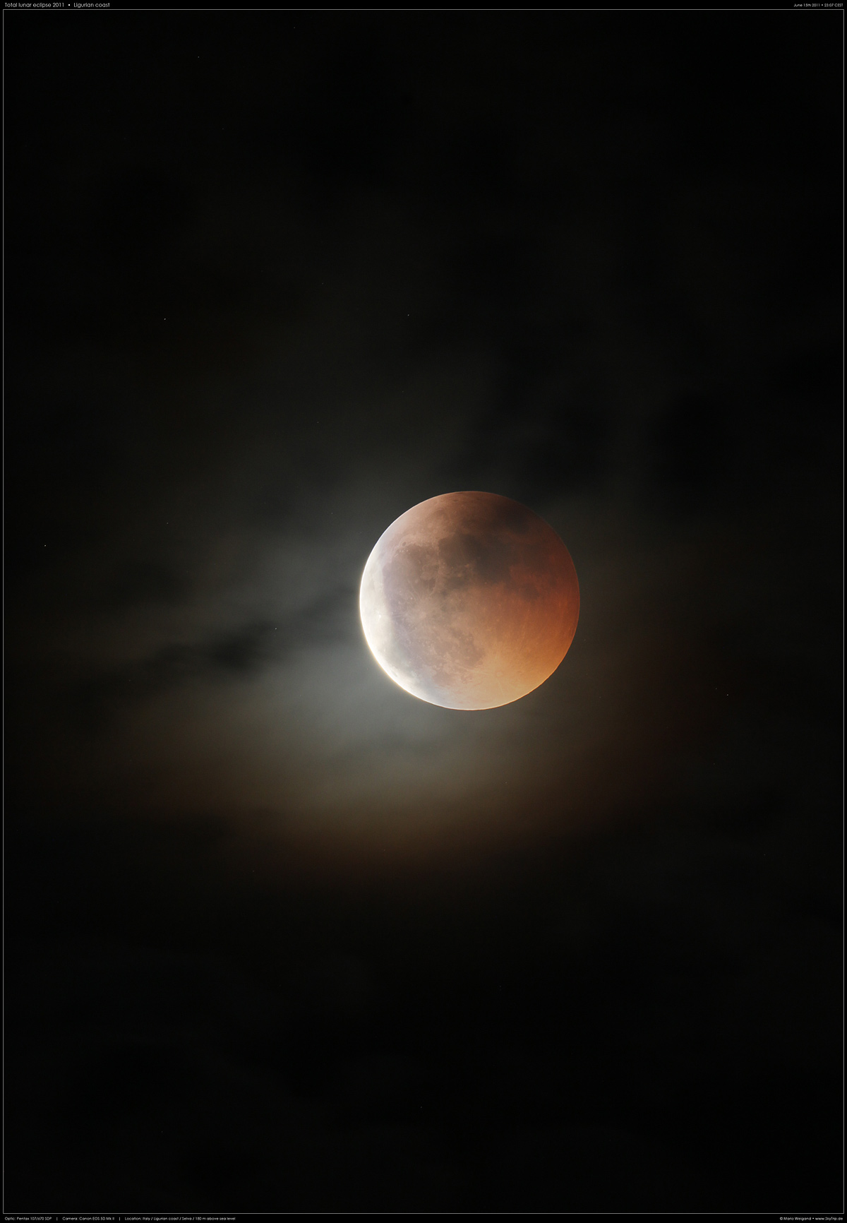 Foto der totalen Mondfinsternis am 15. Juni 2011