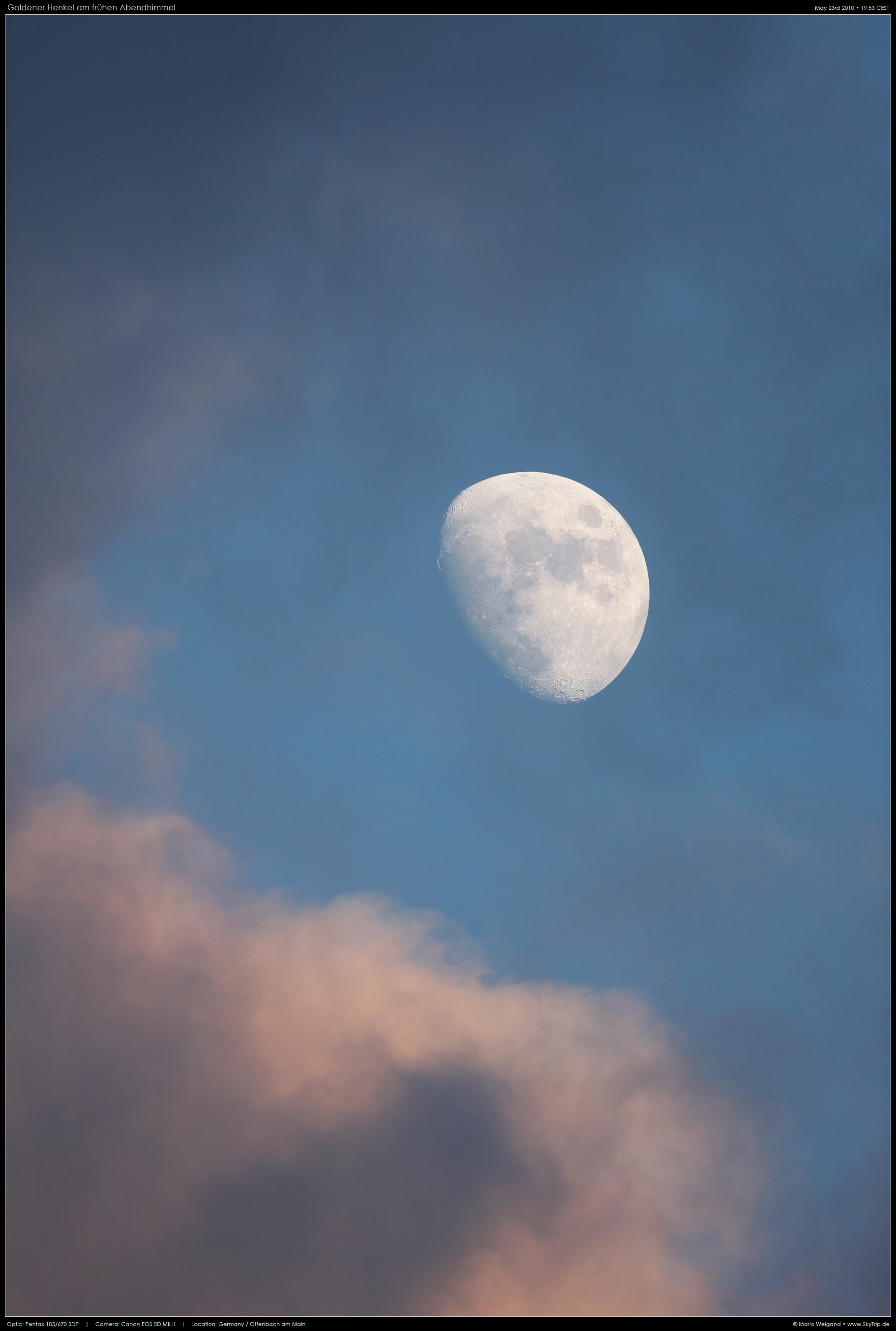 Mond: Goldener Henkel bei Tag