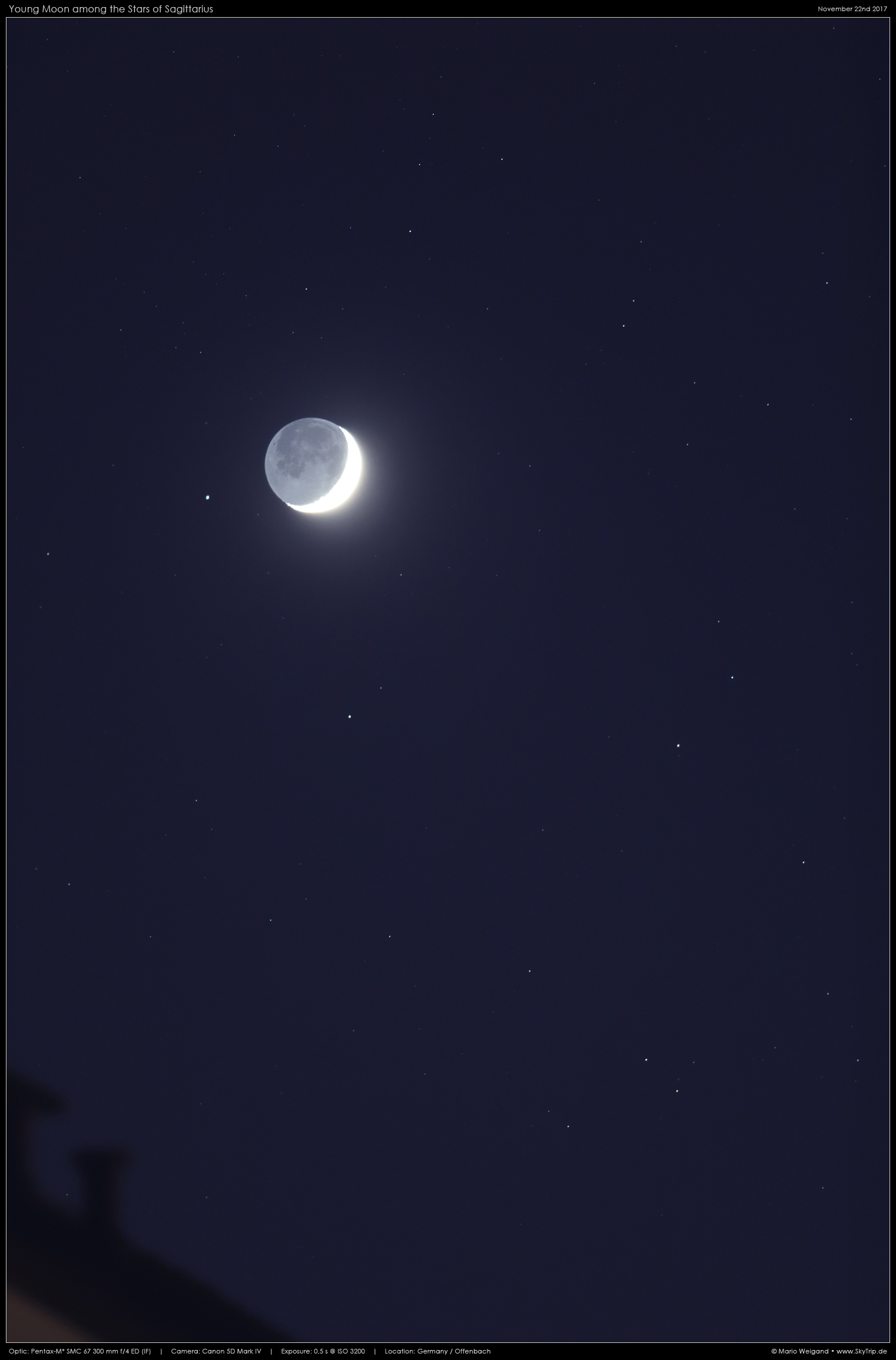 Mond mit Sternen im Sagittarius