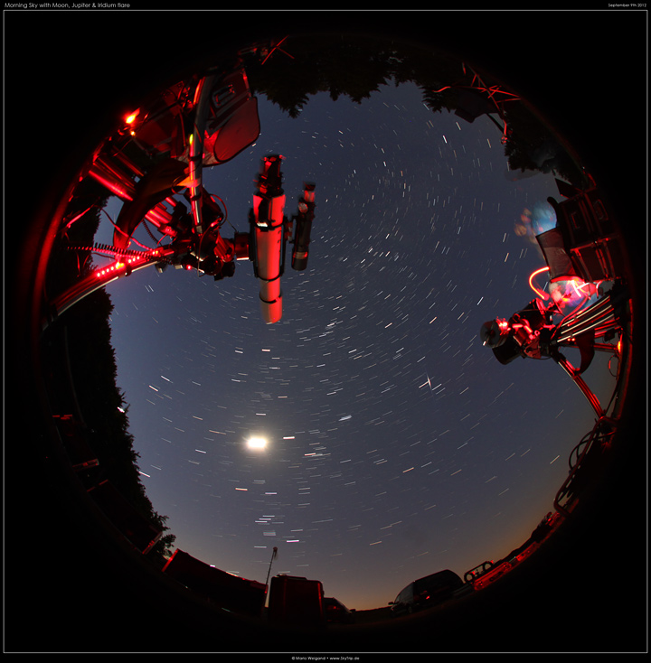 Morgenhimmel mit Mond, Jupiter & Iridium