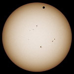 Venustransit 2012 mit Sonnenflecken