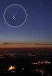 Komet C/2011 L4 (PANSTARRS) in der Abenddmmerung ber dem Taunus