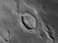Encke Krater-Portrait
