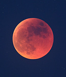 Mofi Juni 2011 - Roter Mond, blauer Himmel