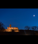 Junger Mond über Burg Königstein