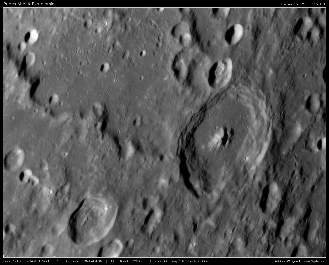 Mondfoto: Rupes Altai & Piccolomini